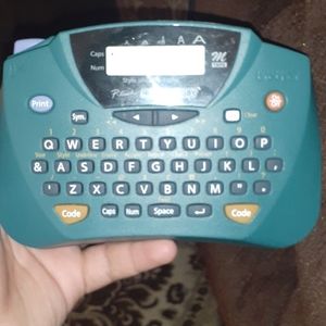 P-touch home and hobby label printer